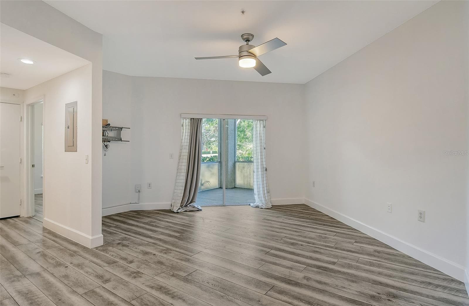 5160 Northridge Rd #107 photo 4