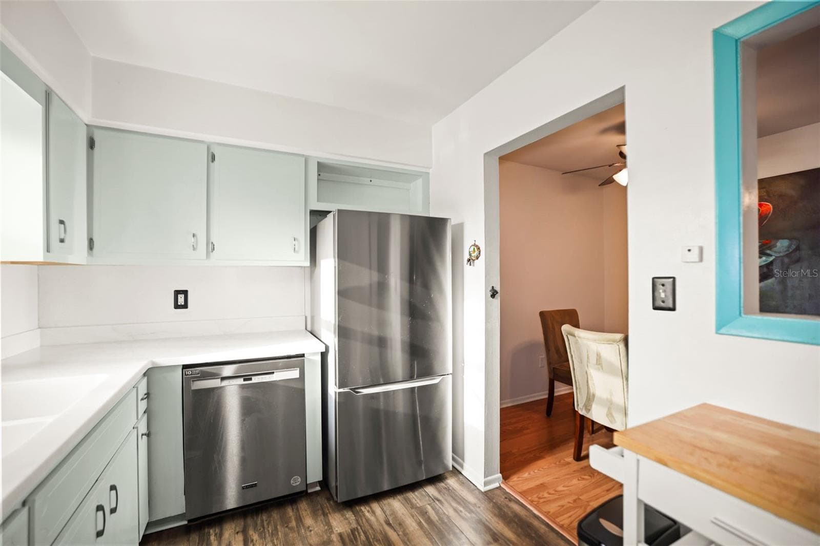 180 Sky Loch Dr W photo 4
