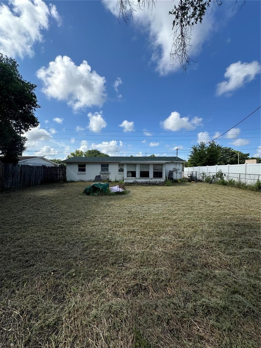 4923 State Road 54 photo 4