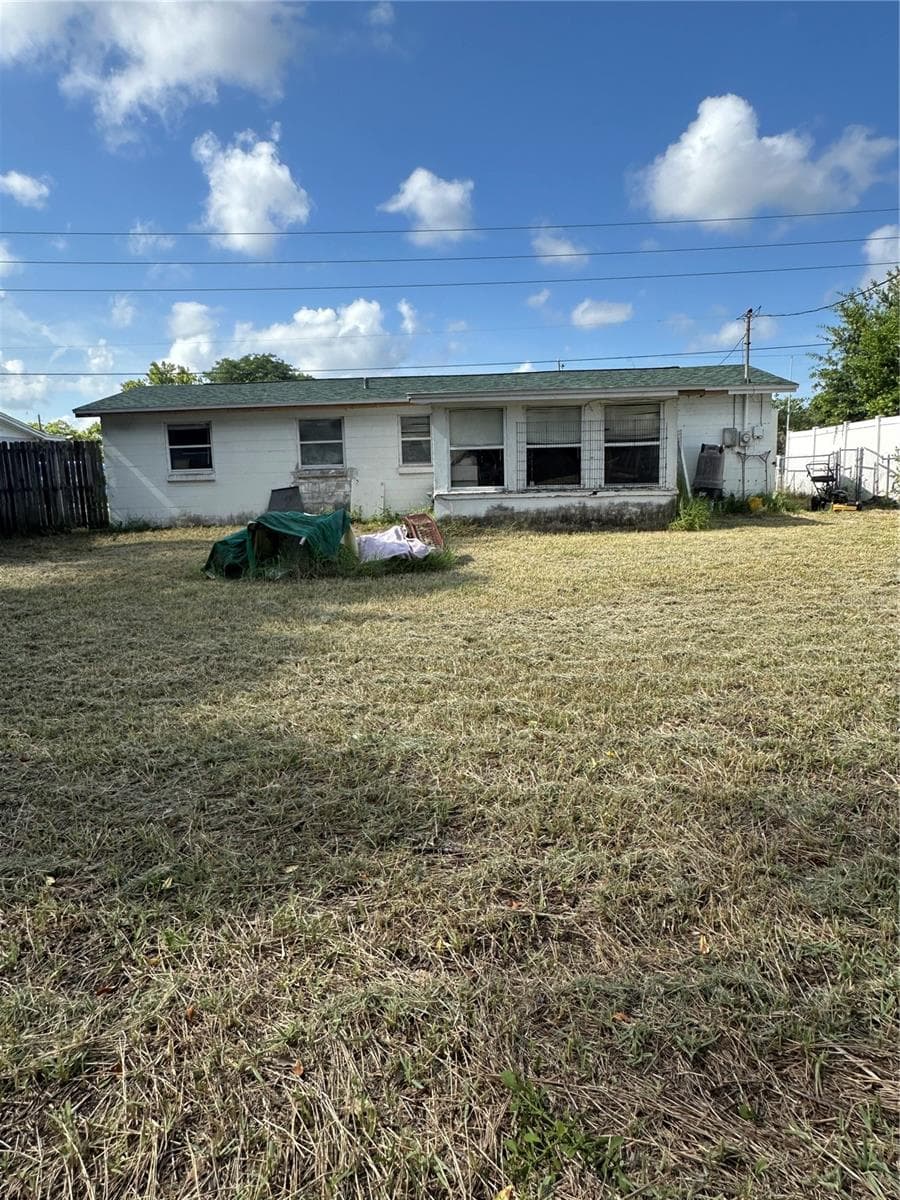 4923 State Road 54 photo 5
