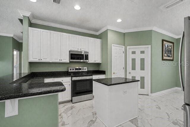 12041 Citrus Leaf Dr photo 3