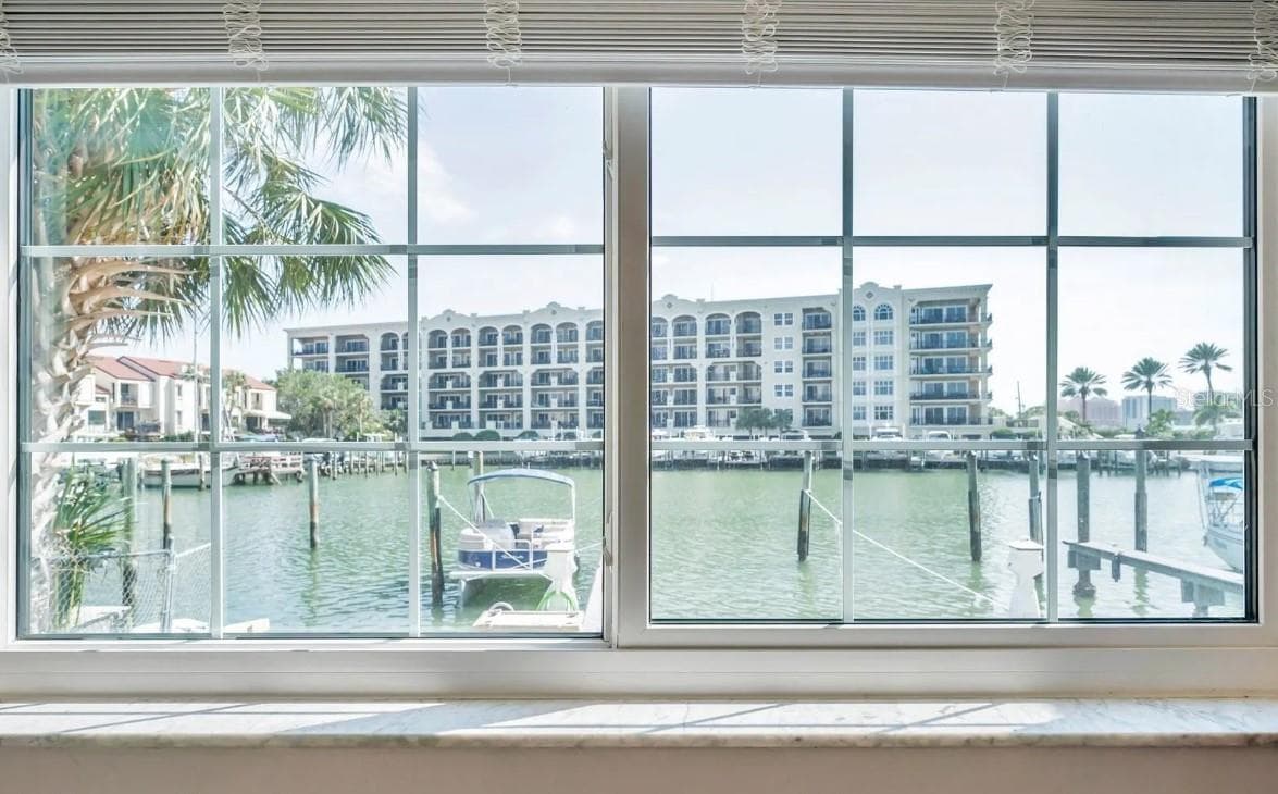 223 Dolphin Pt photo 4