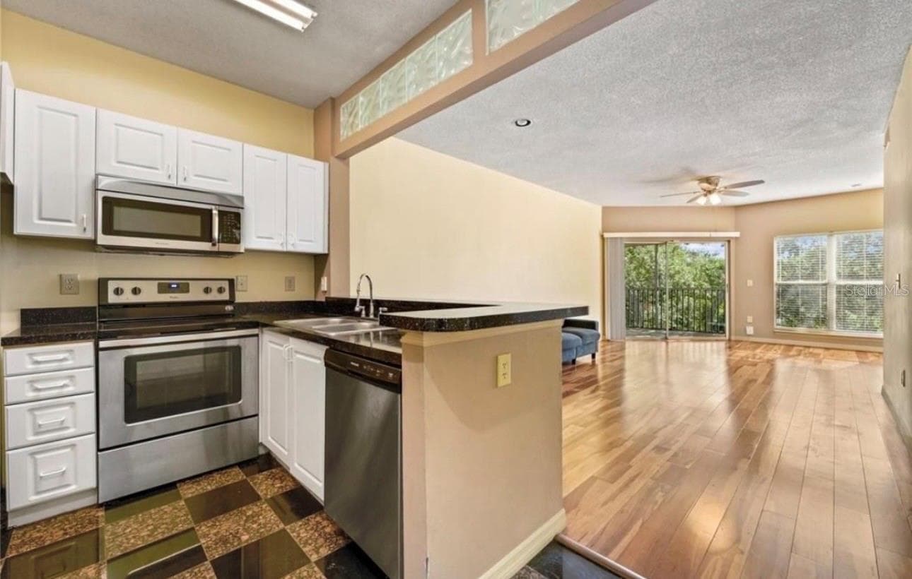 4107 Chatham Oak CT #326 photo 3