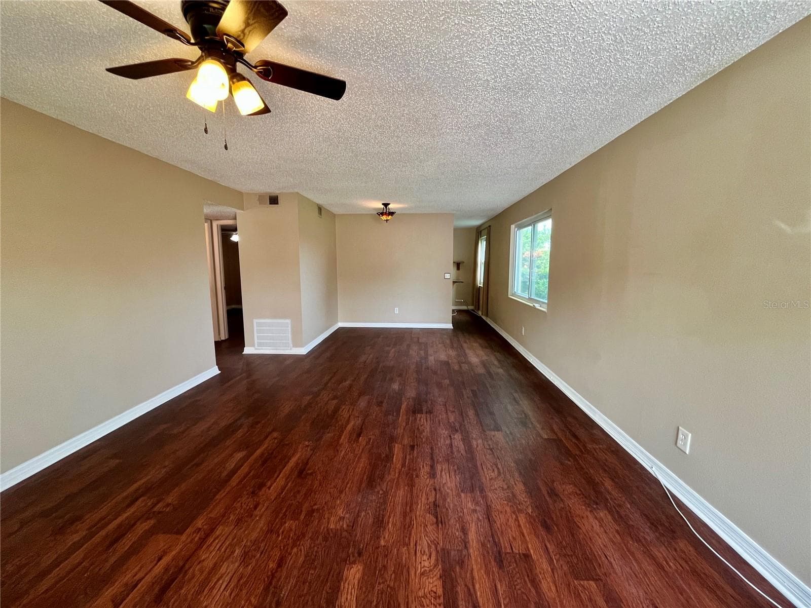 2458 Columbia Dr #28 photo 5