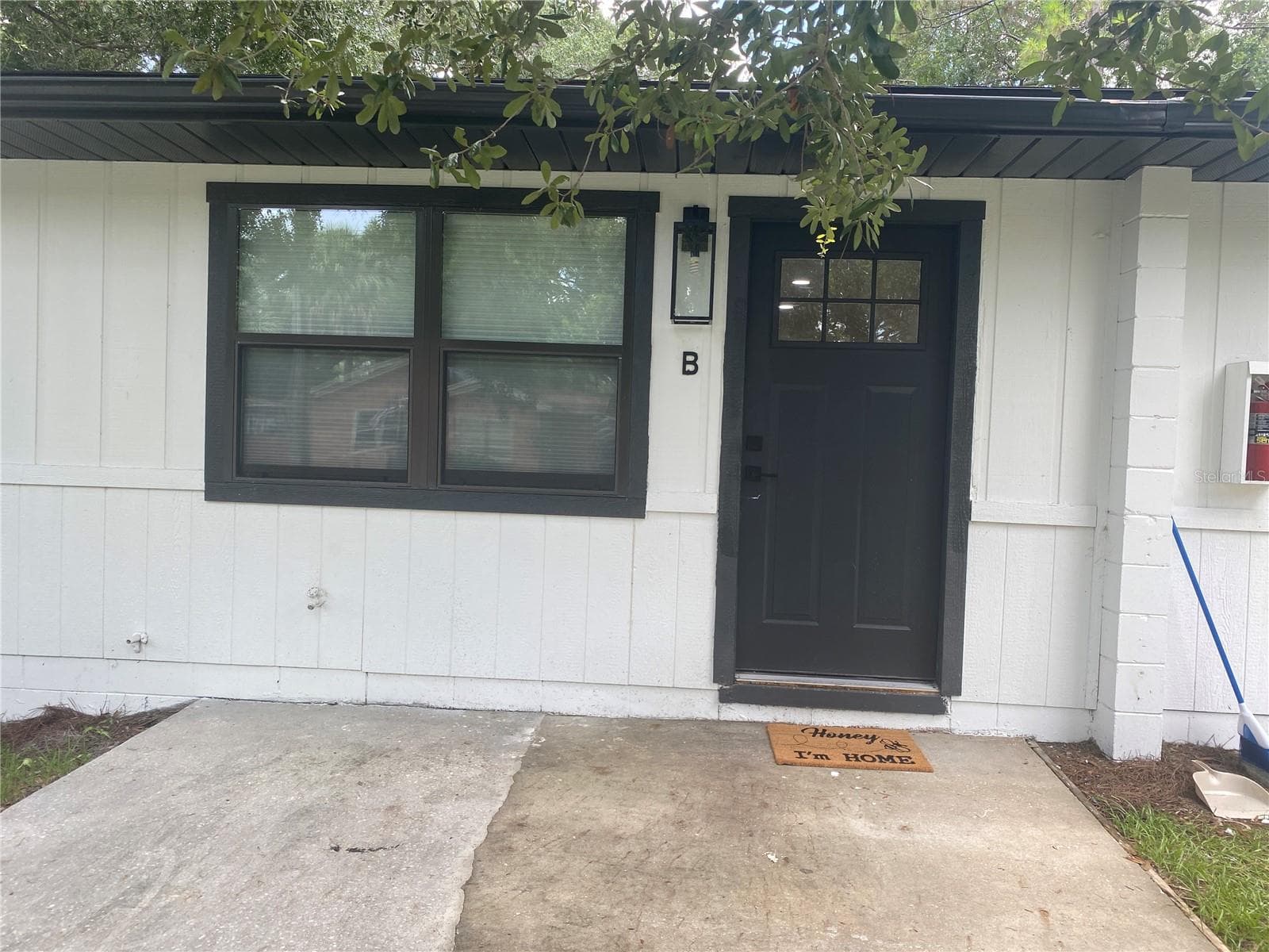 704 Angelina Ln #B