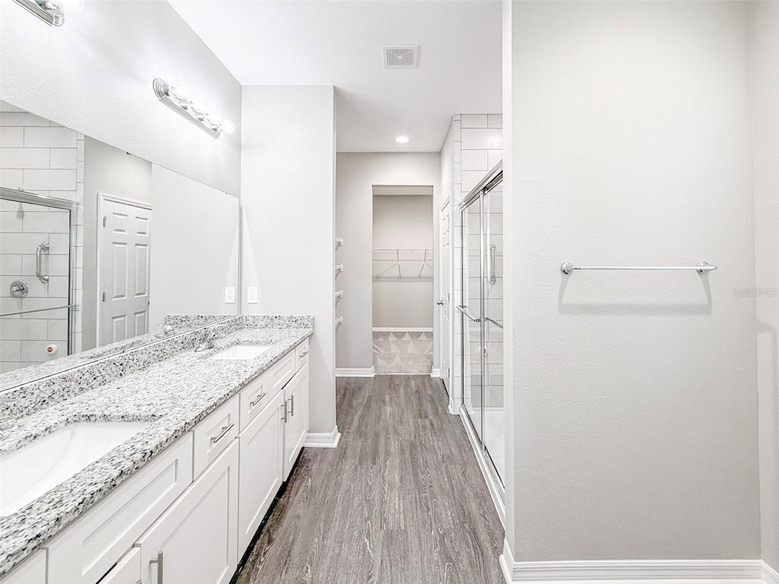3430 Cup Dr photo 5