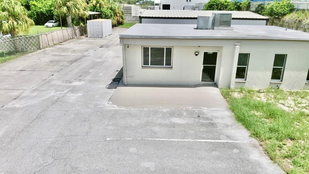 9213 Denton Ave photo 4