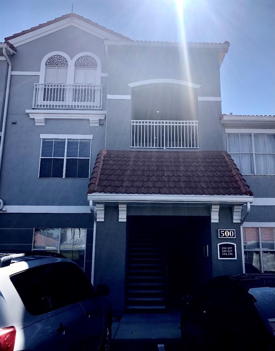 18001 Richmond Place Dr #525
