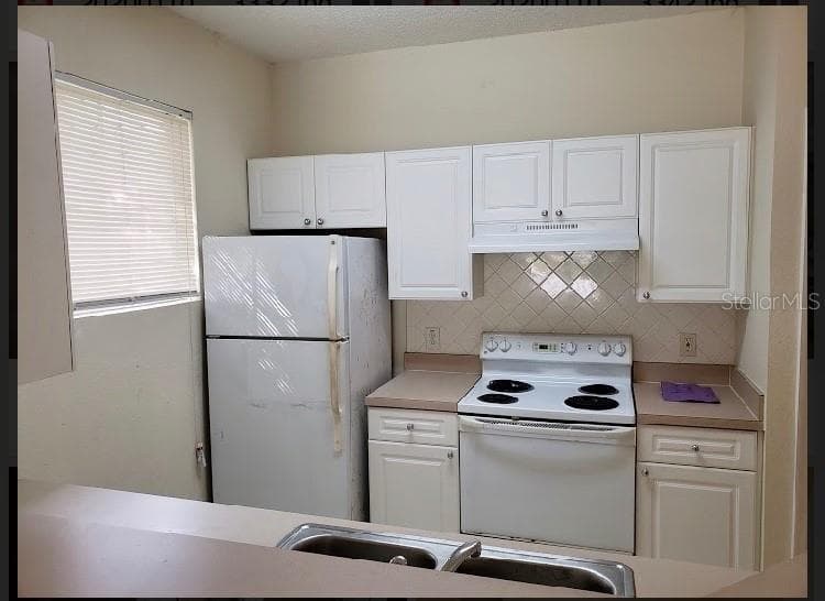 18001 Richmond Place Dr #525