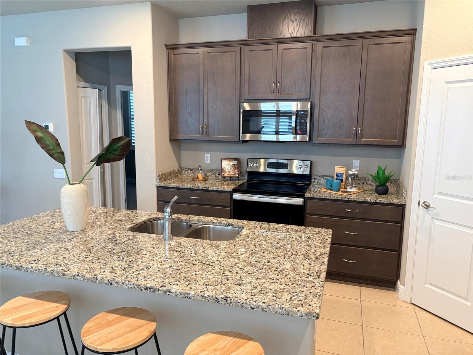 14543 Strathglass Dr photo 3