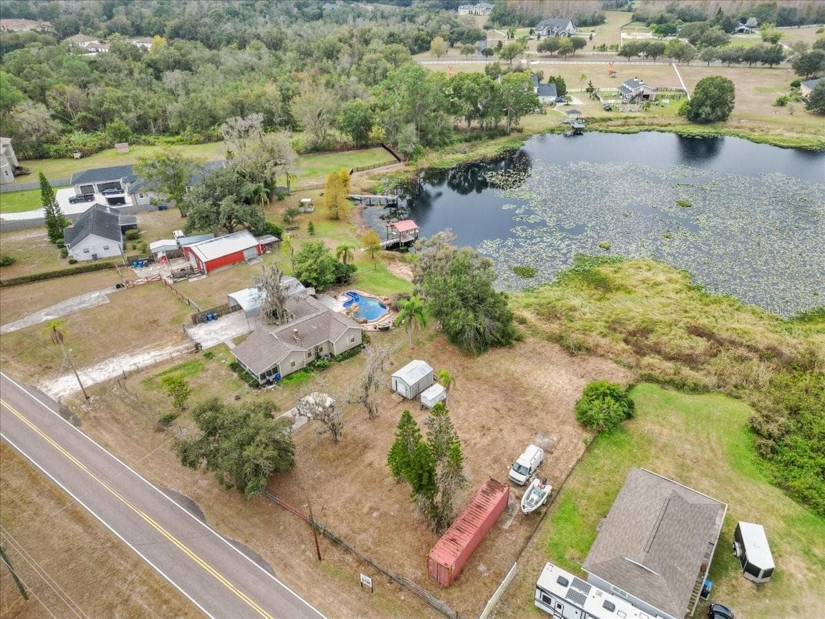 17524 Boy Scout Rd photo 3