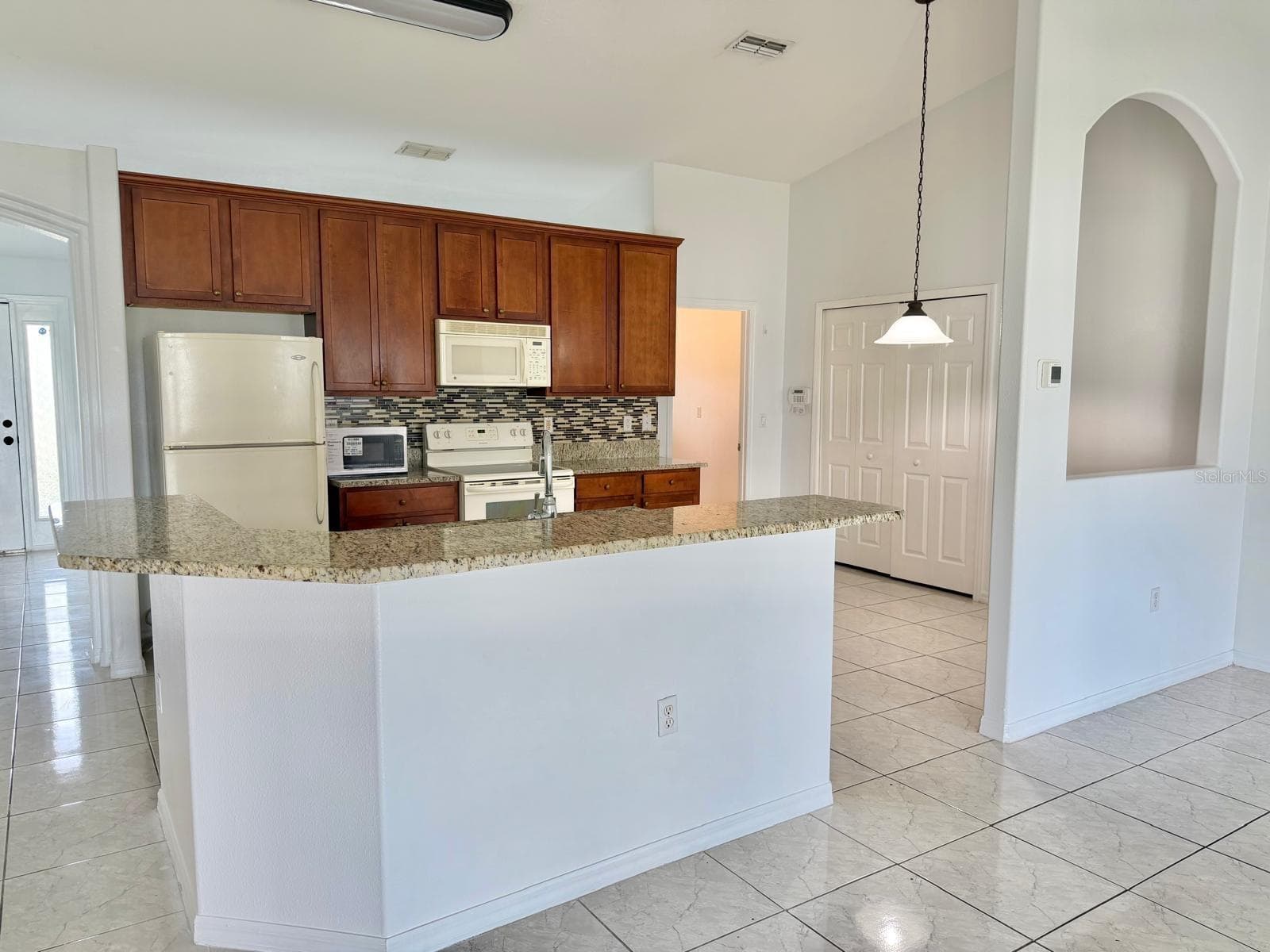 3264 Deltona Blvd photo 4
