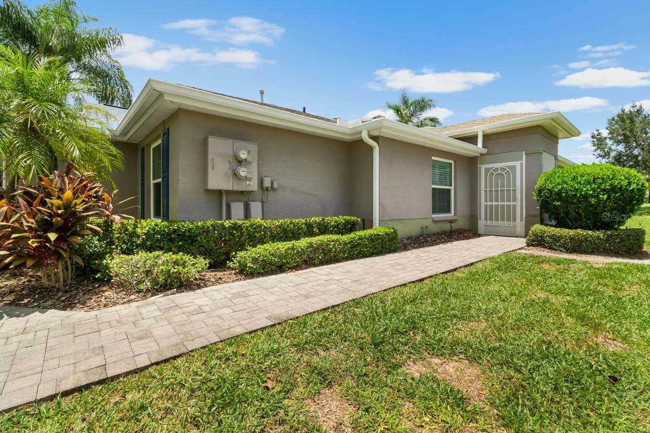 1148 Corinth Greens Dr photo 5