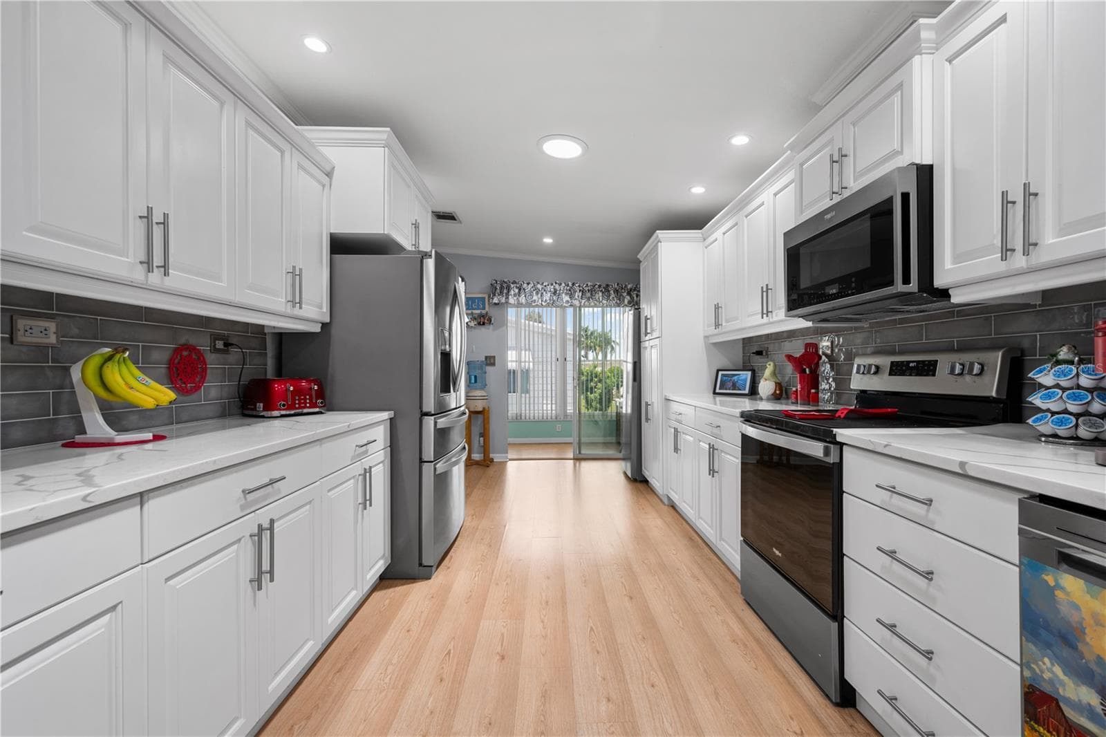 8433 Regal Way photo 3