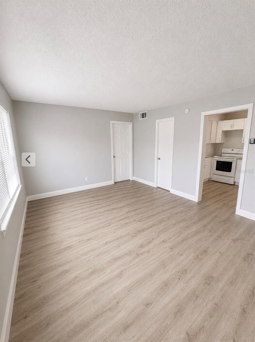 1407 N Betty Ln #4 photo 3