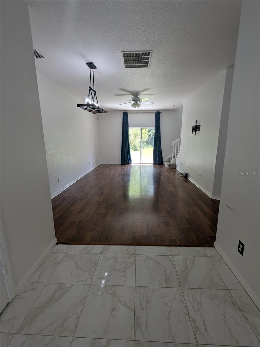 20405 Harvest Oak CT photo 3