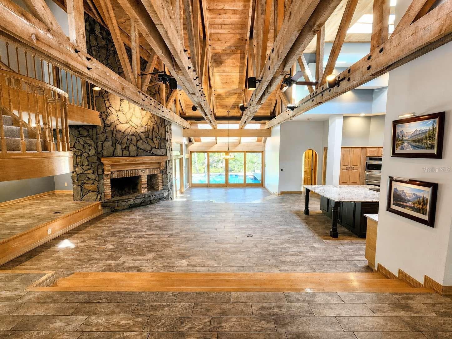 3522 Shoreline Cir