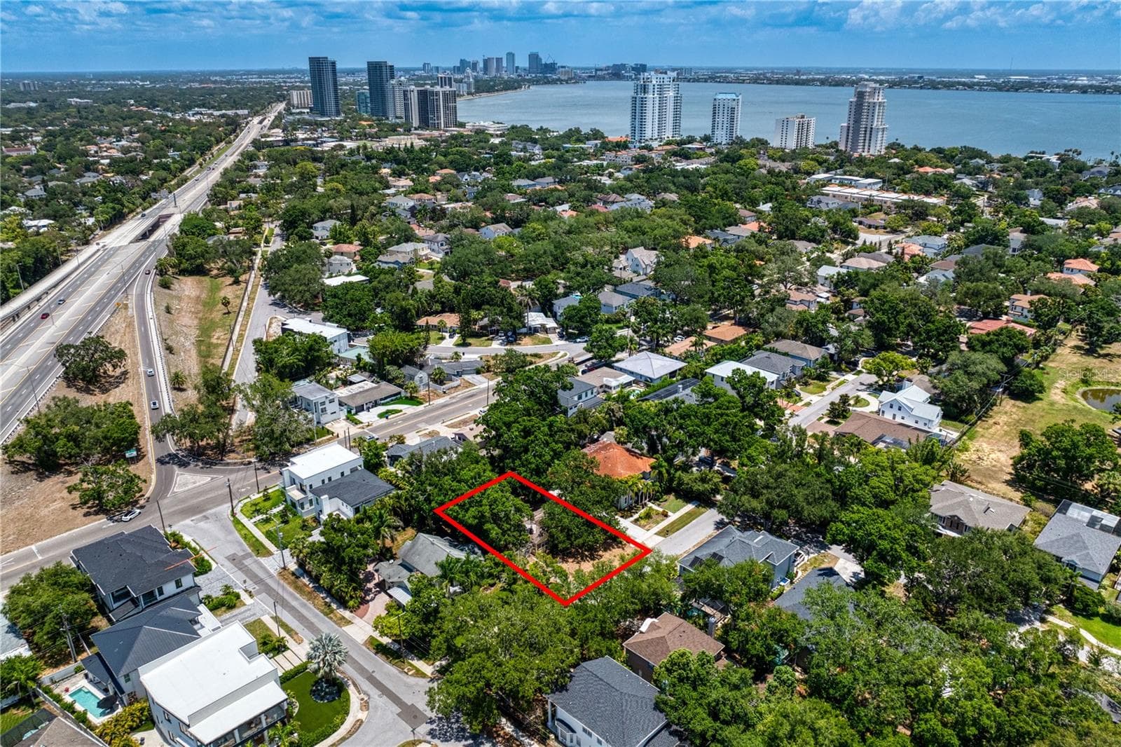 3403 W Bay Villa Ave photo 4