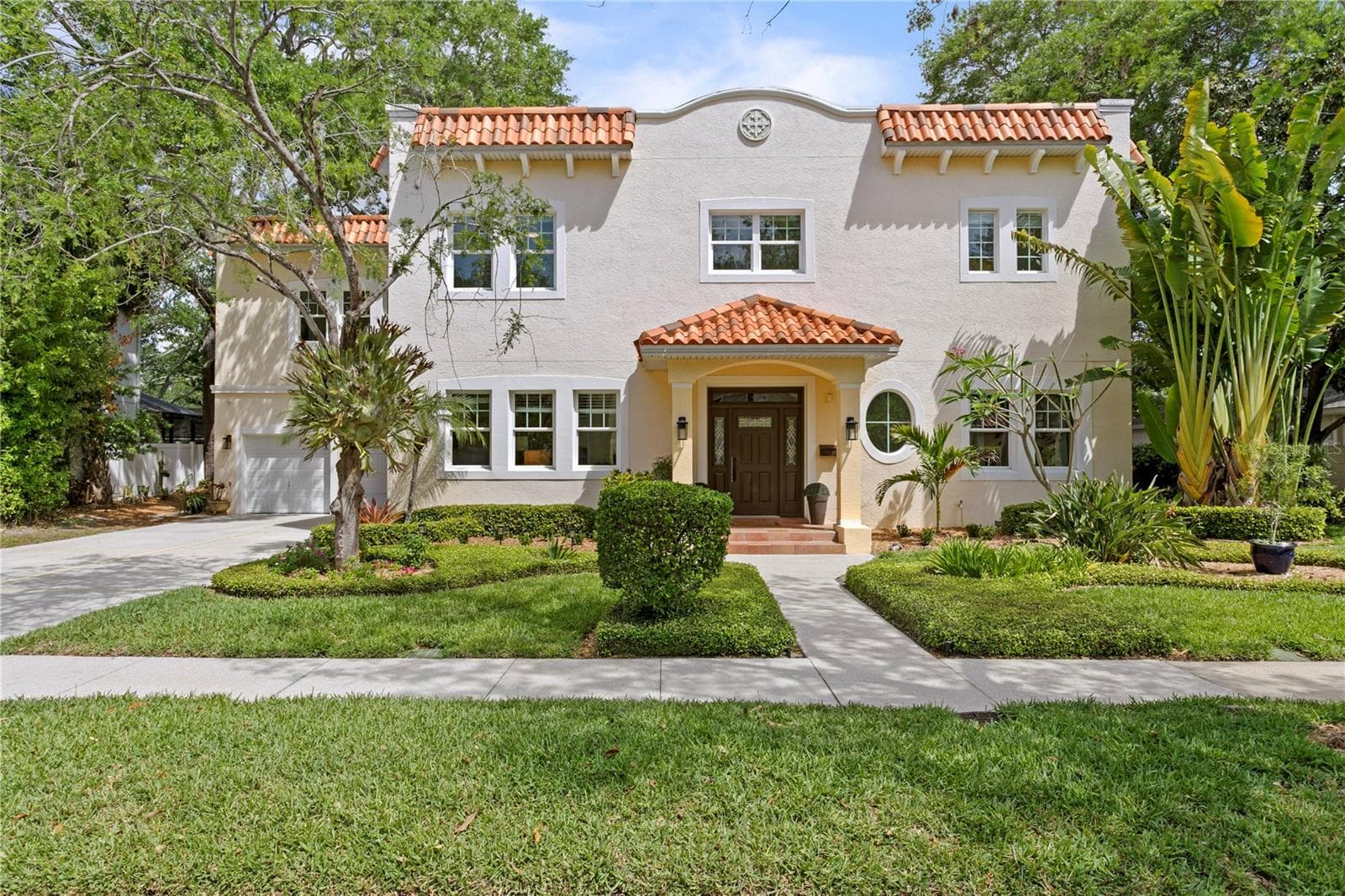 4115 W Barcelona St photo 3