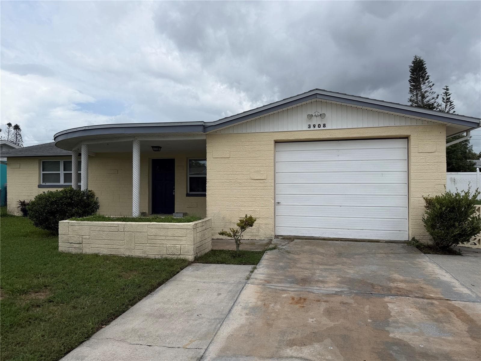 3908 Baden Dr photo 3