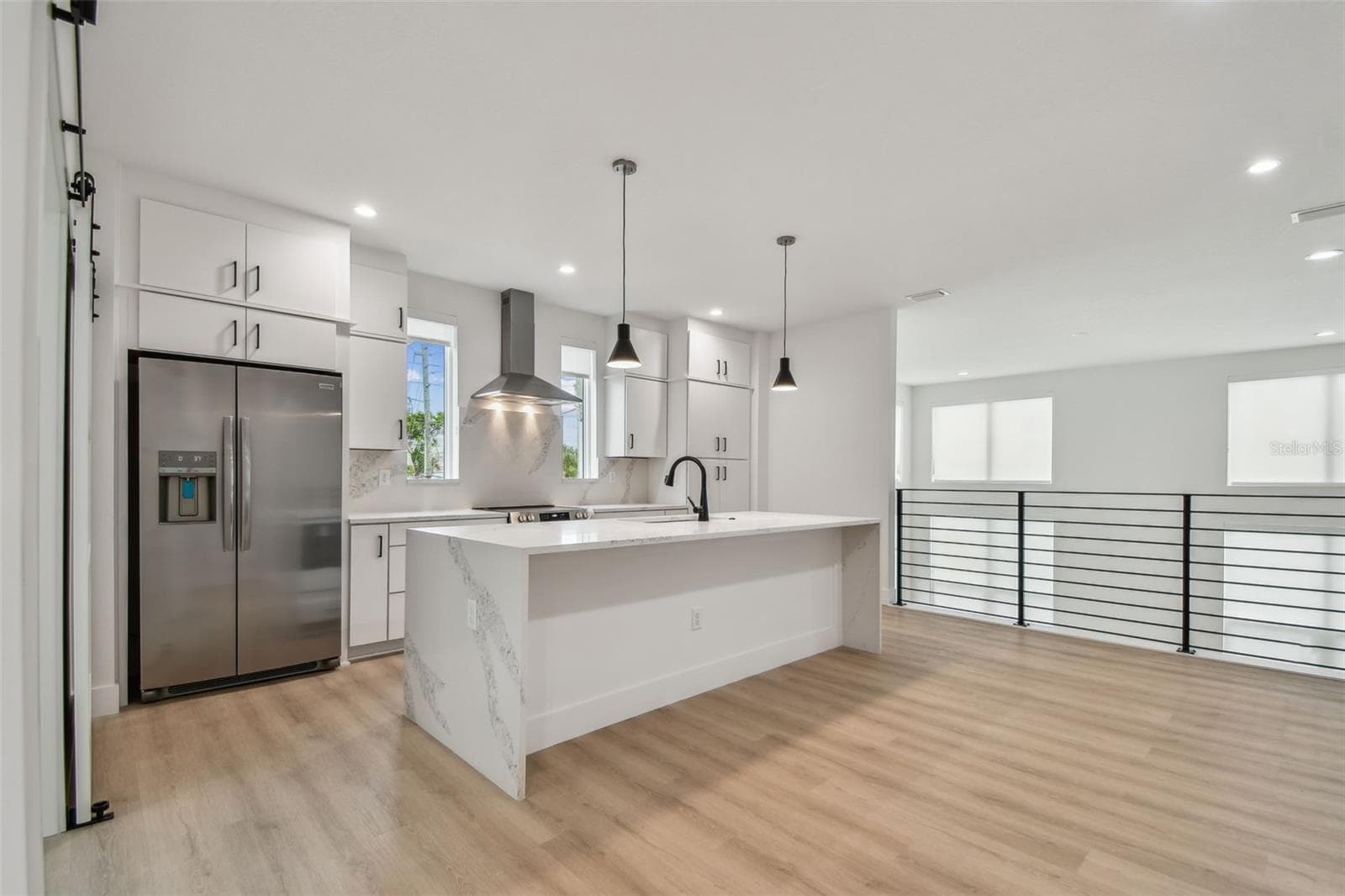 3826 Pompano Dr SE photo 5