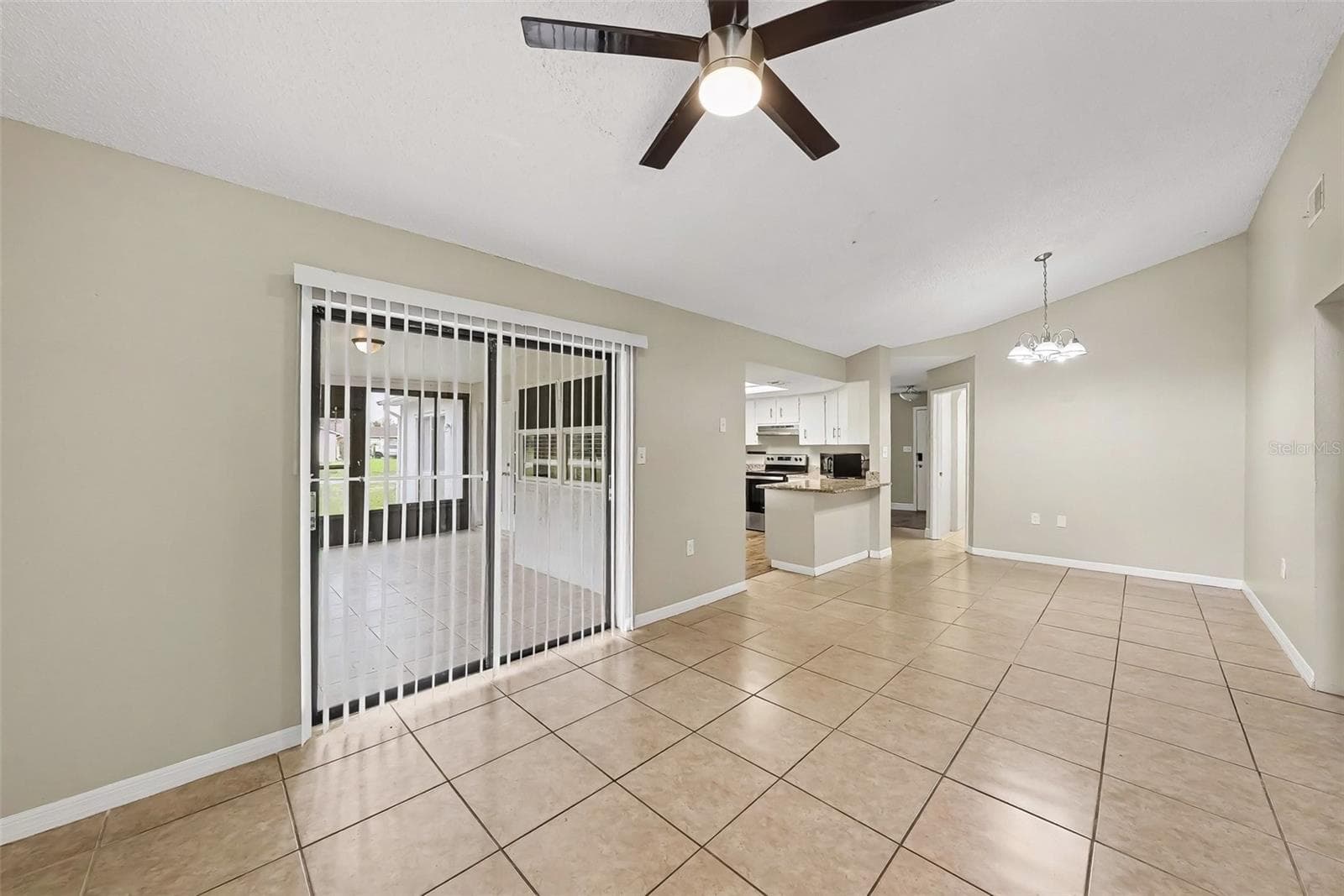 8009 Pagoda Dr photo 4