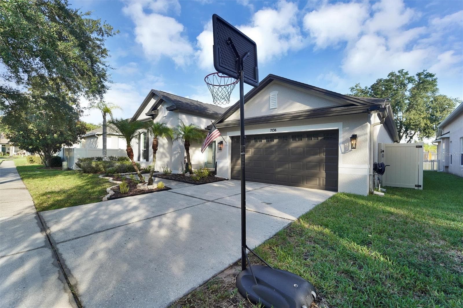 7136 Derwent Glen Cir photo 4
