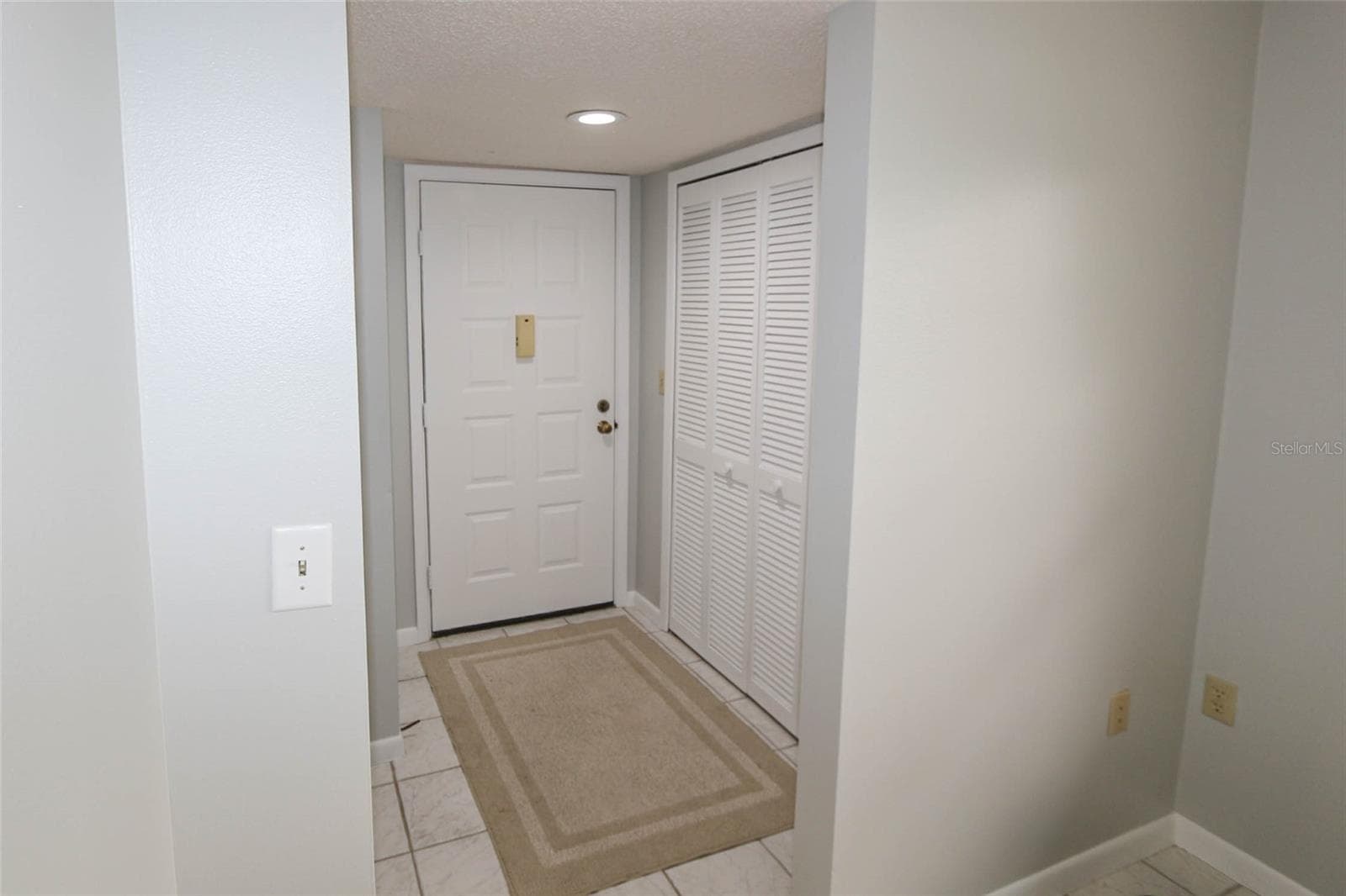3203 Landmark Dr #2202 photo 4