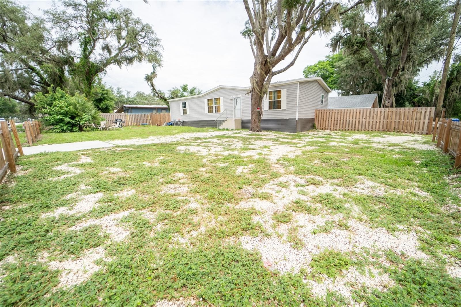11634 McMullen Loop