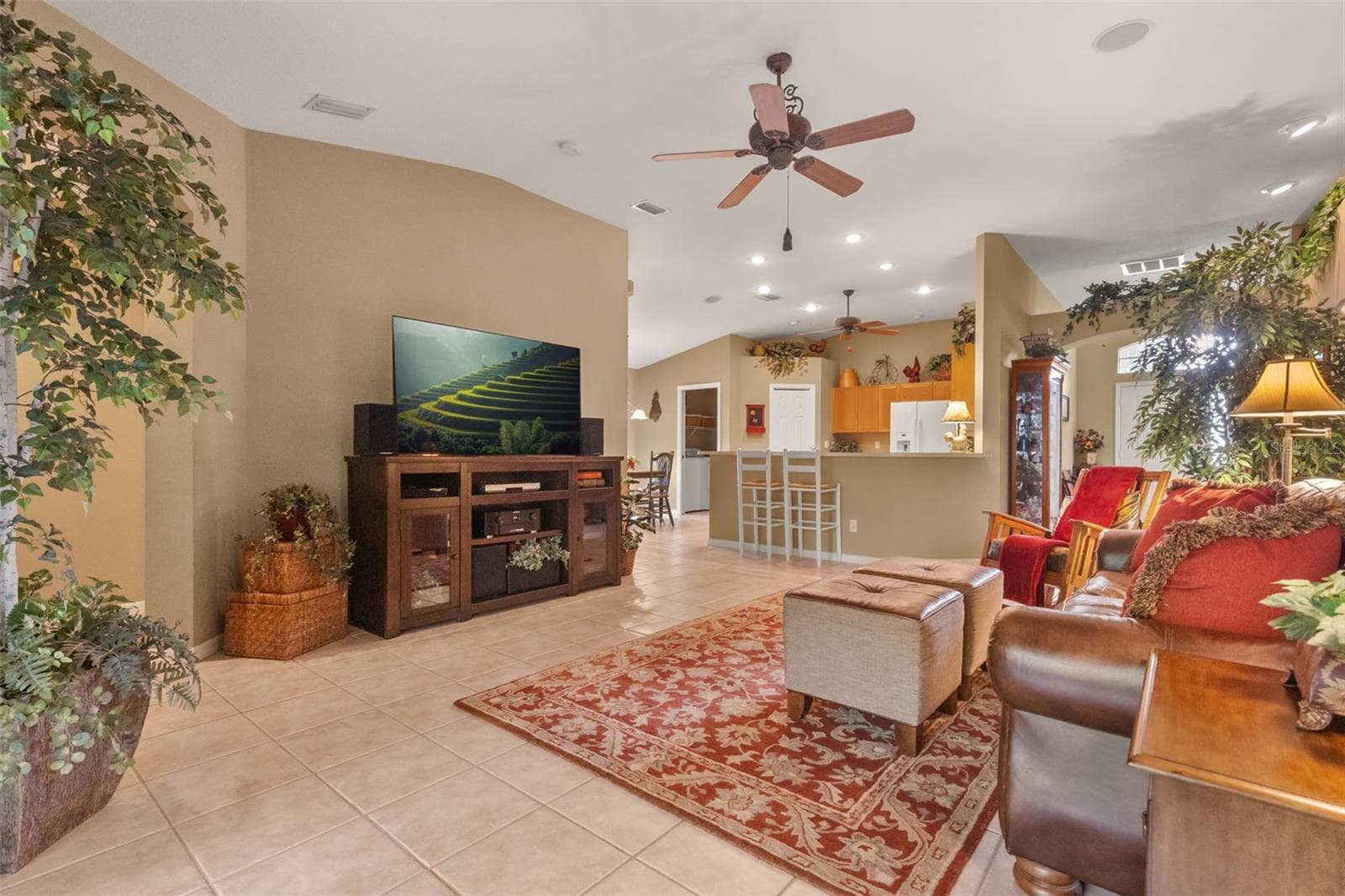 13813 Sigler St photo 4