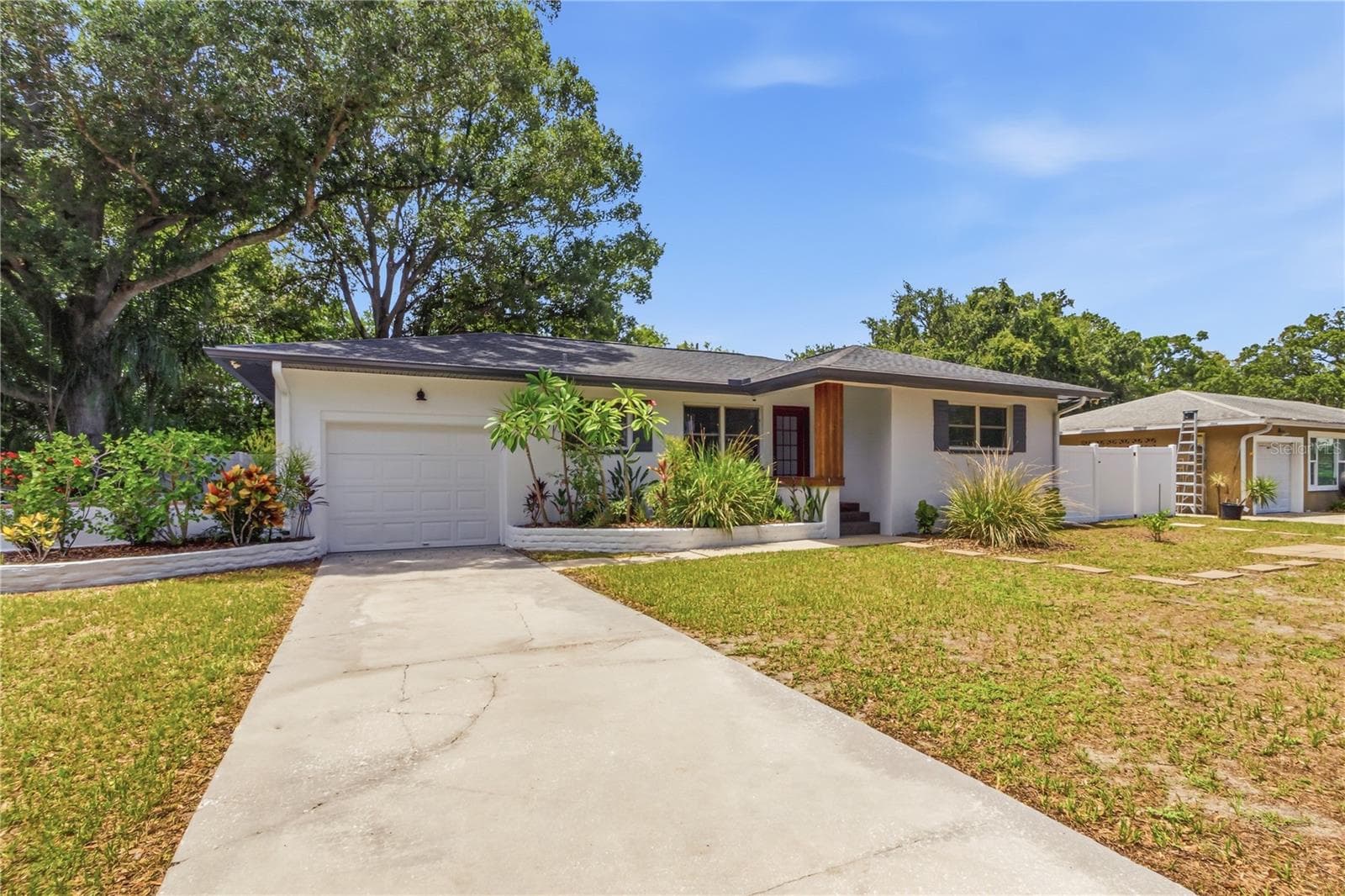 10 S Orion Ave