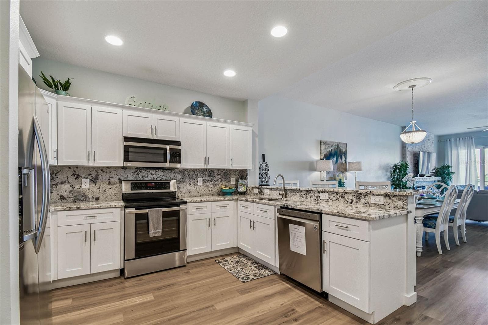 530 S Gulfview Blvd #304 photo 3