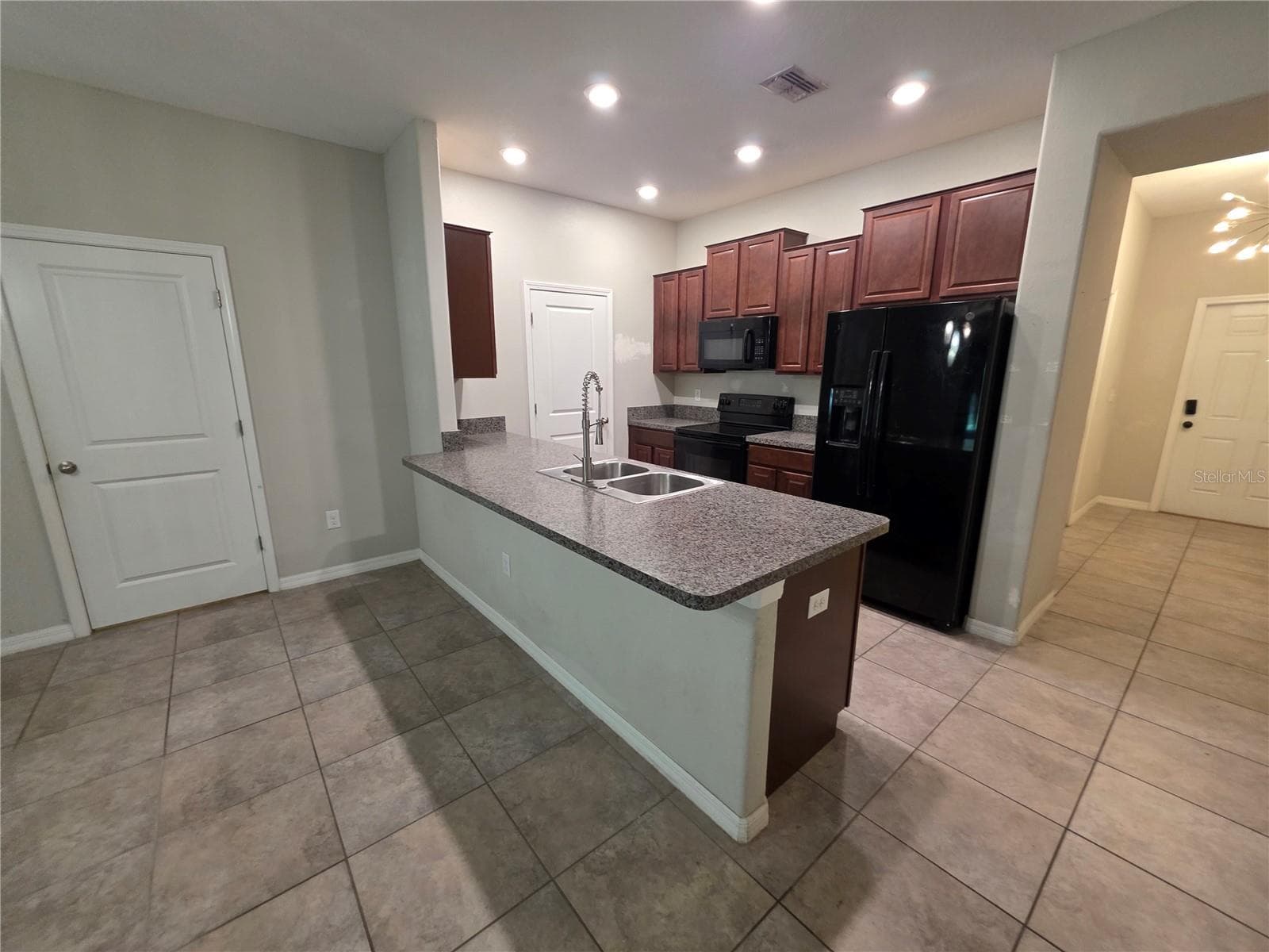 10676 Lake Montauk Dr photo 5