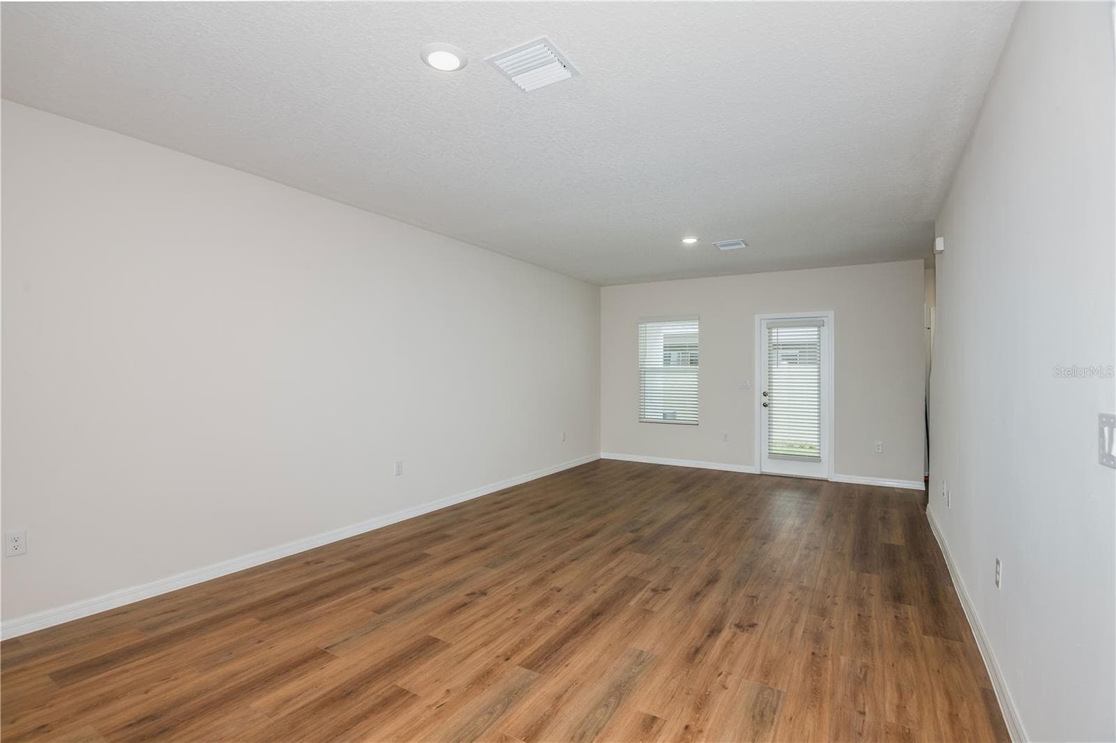 9872 Pelican Coast Dr photo 3