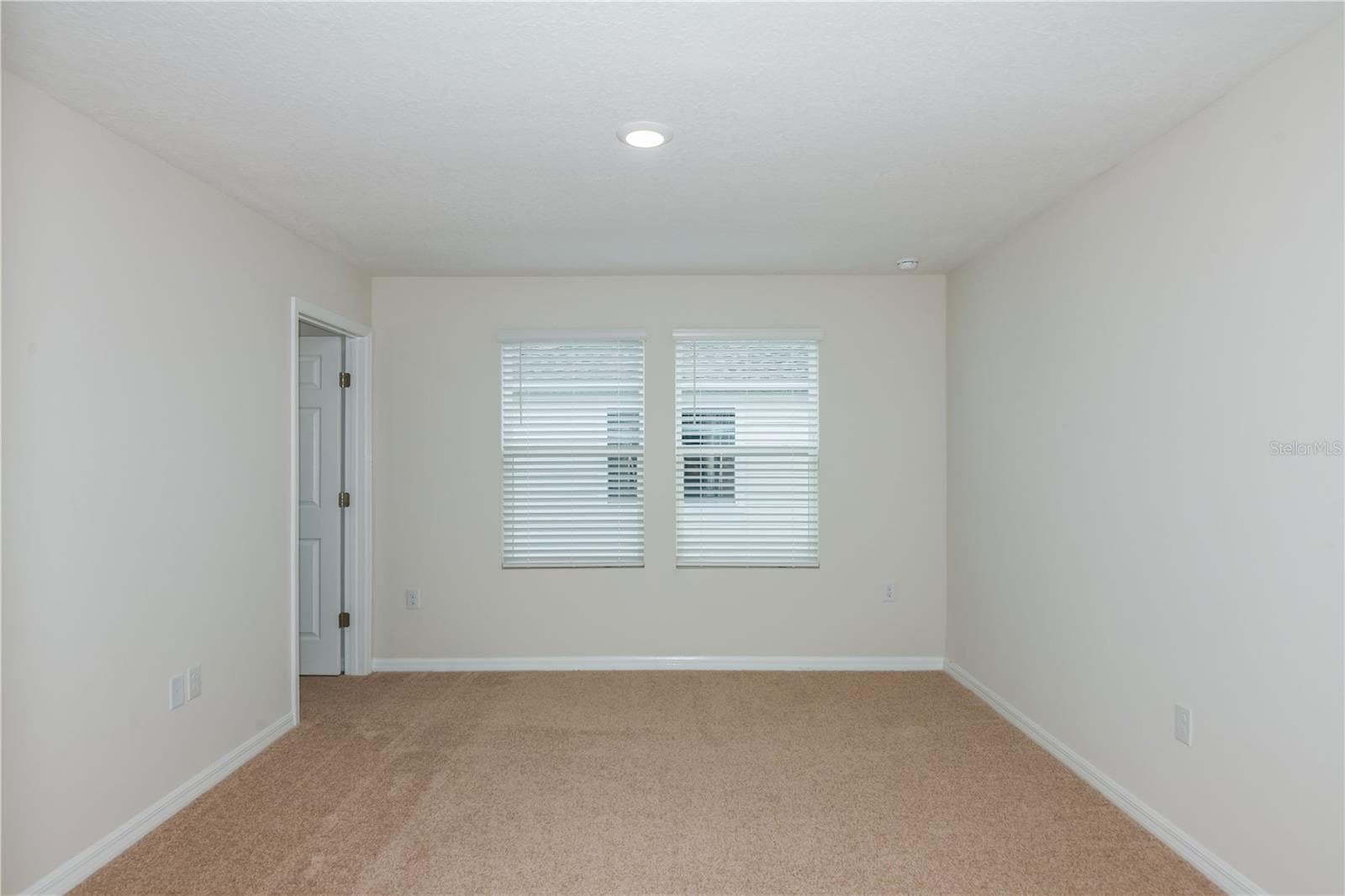 9872 Pelican Coast Dr photo 4