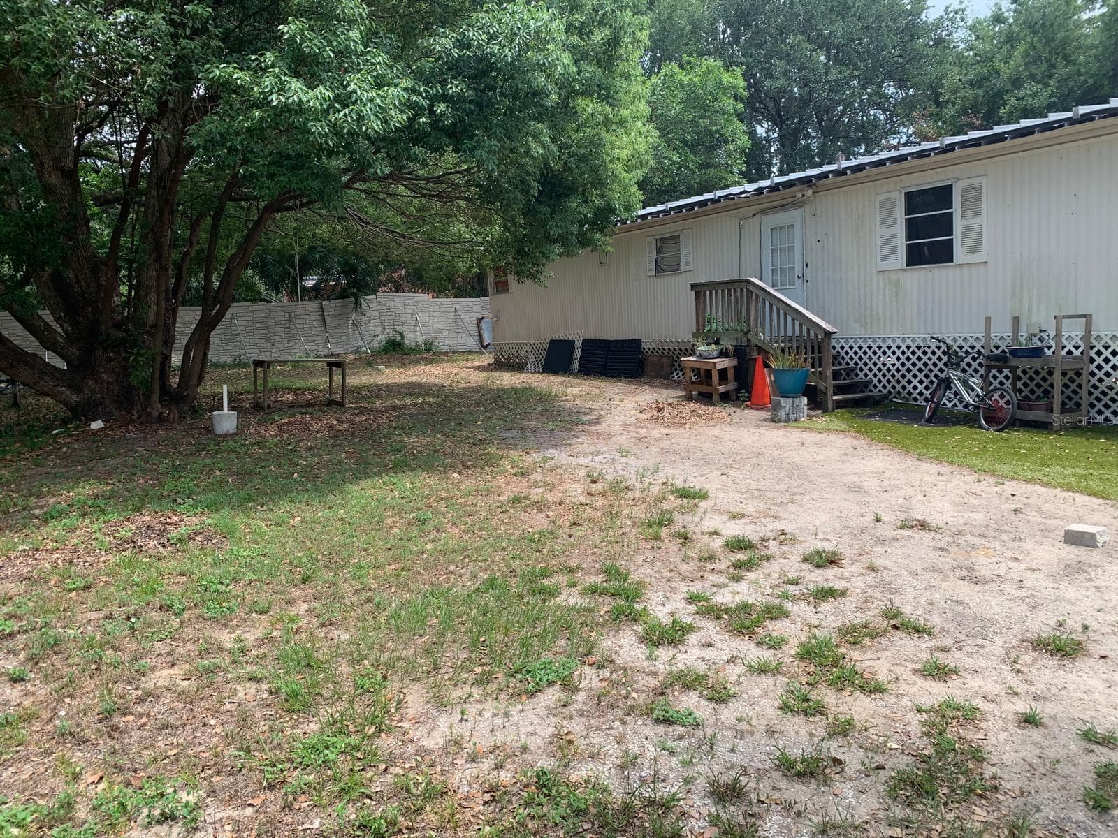 10803 Tuckaway Dr photo 3