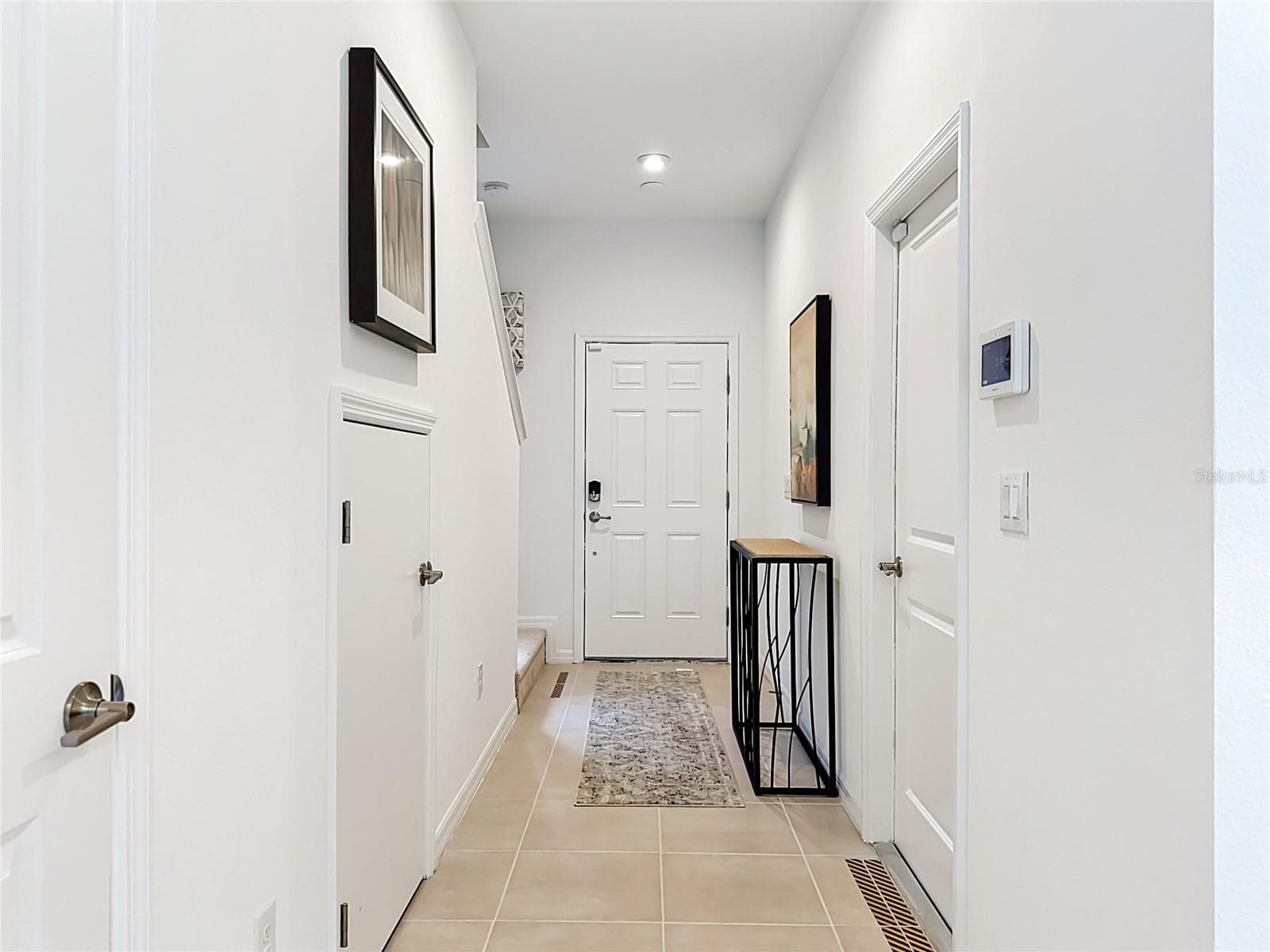 8429 Lunar Skye St photo 4