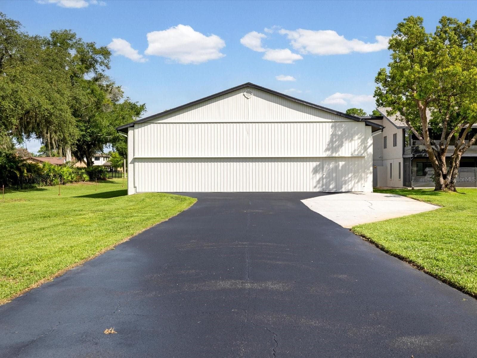 8720 Airway Blvd photo 3