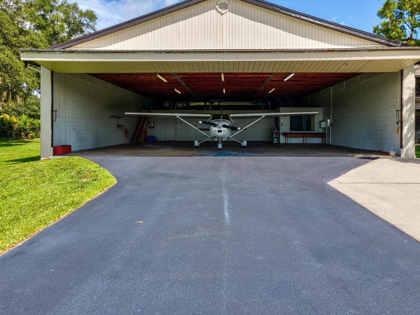 8720 Airway Blvd photo 4