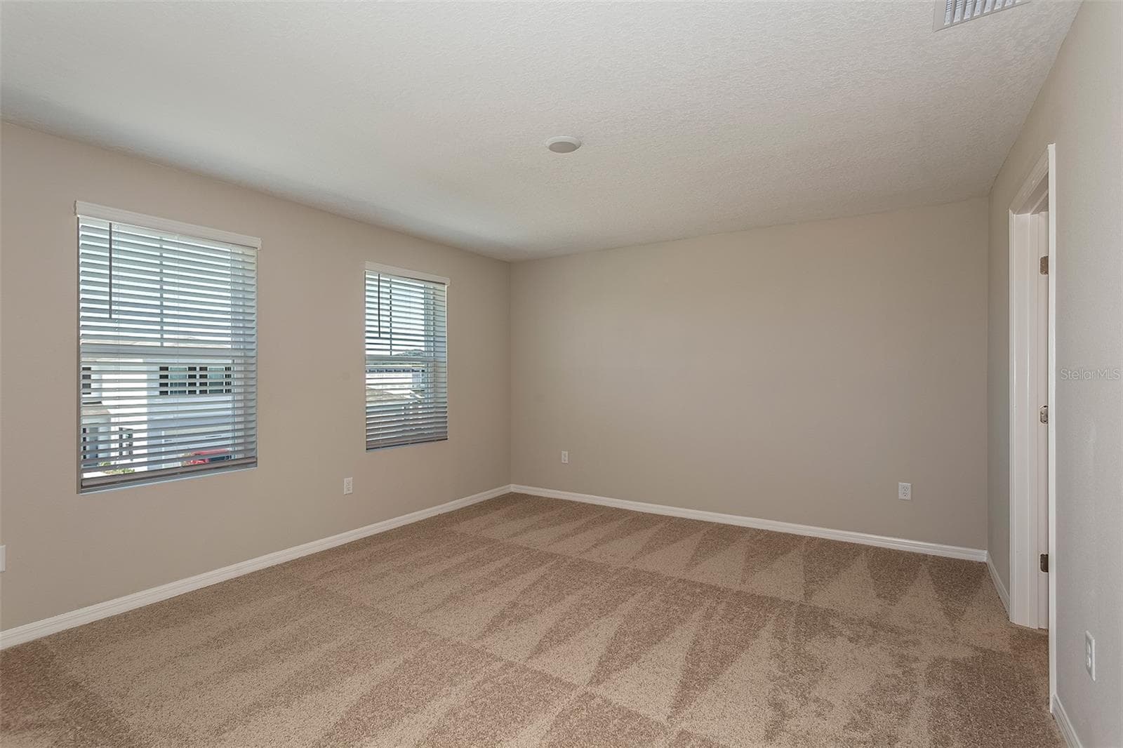 9092 Belleview Forest Pass photo 4