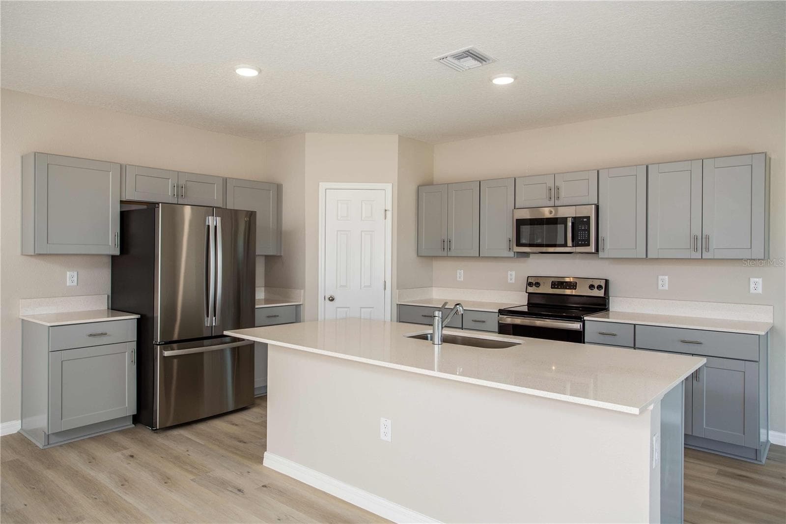 9062 Belleview Forest Pass