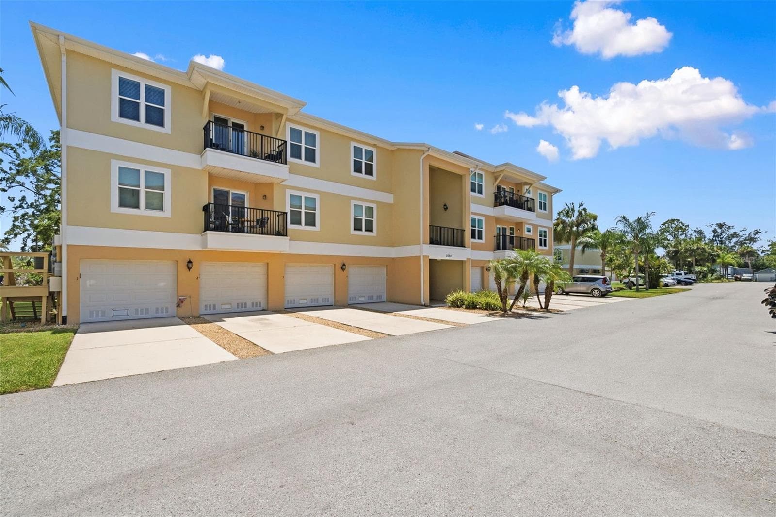 5064 Royal Palms Way #204 photo 5