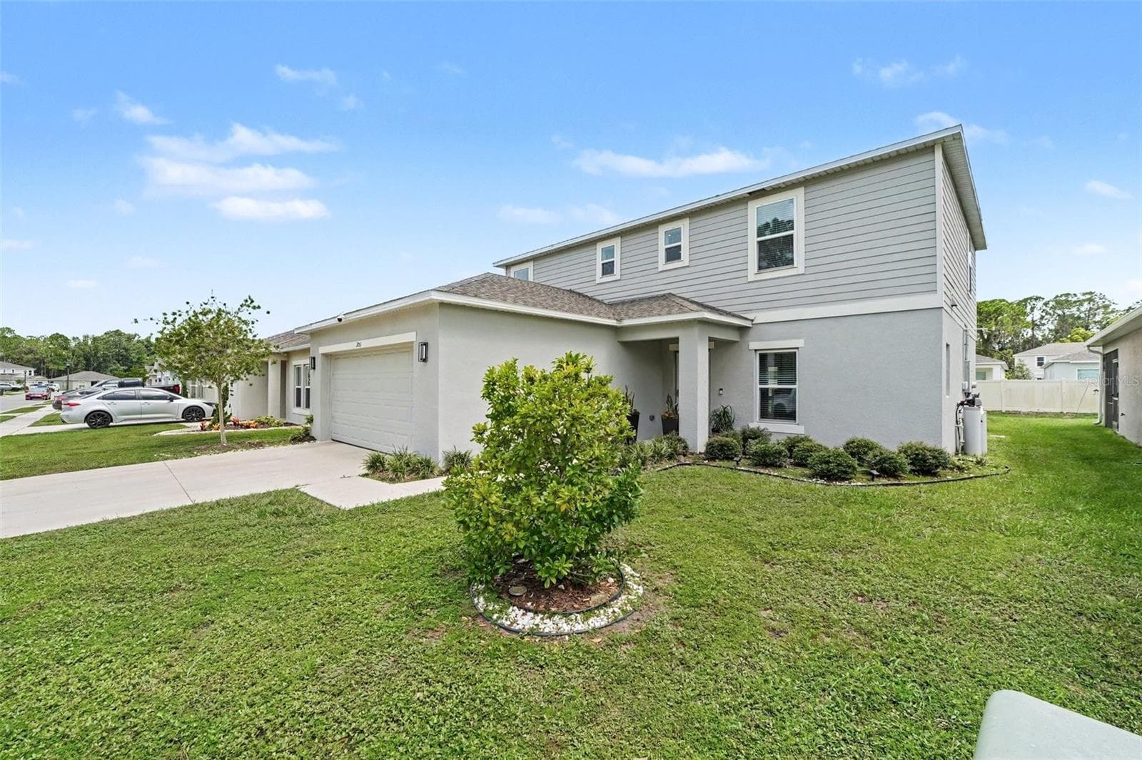 2051 Rosewood Cir