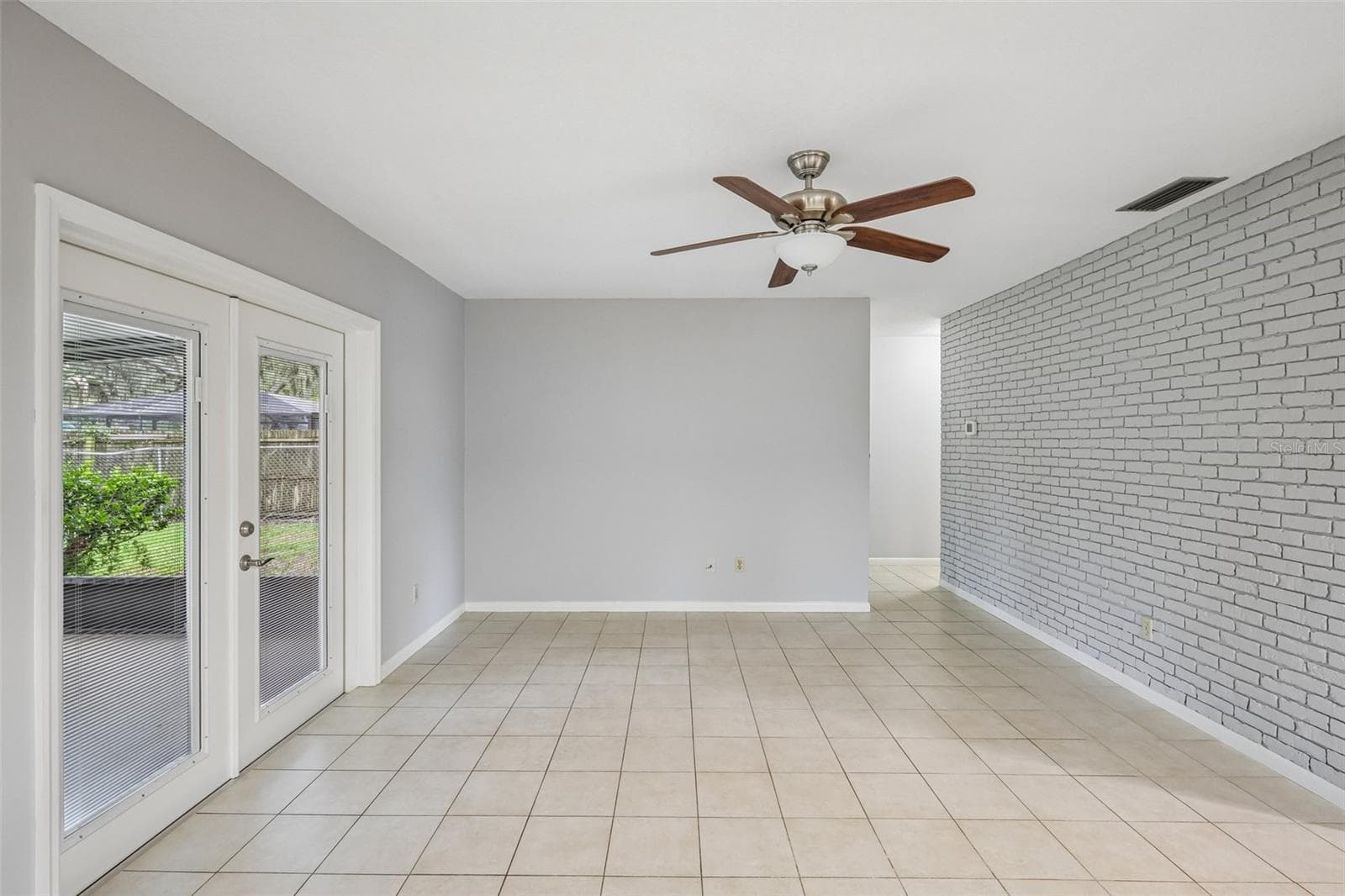 3718 Sand Pebble Dr photo 4