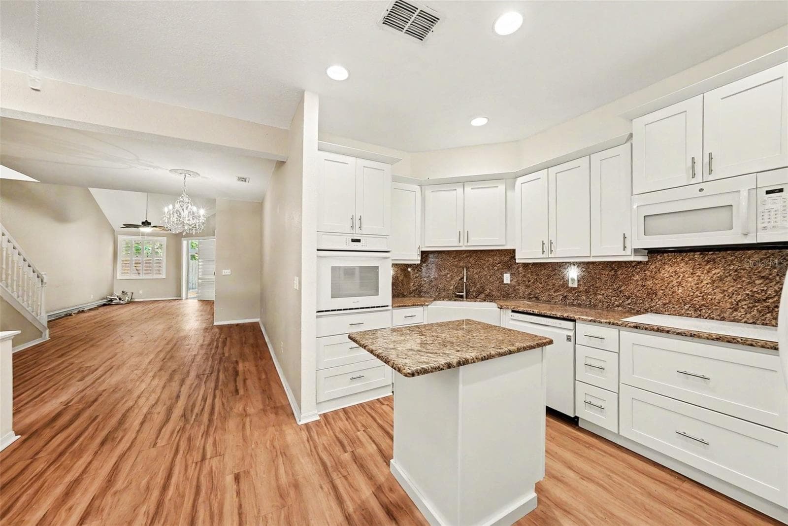 1050 Starkey Rd #2403 photo 4
