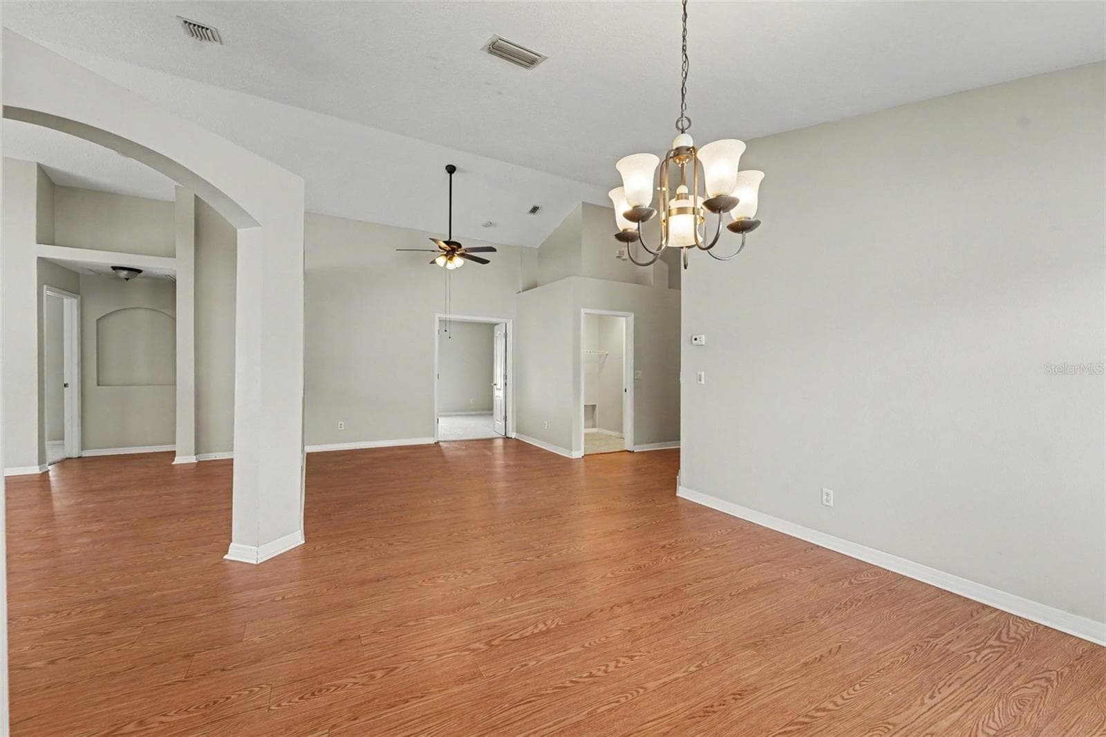 22901 Hawk Hill Loop photo 4