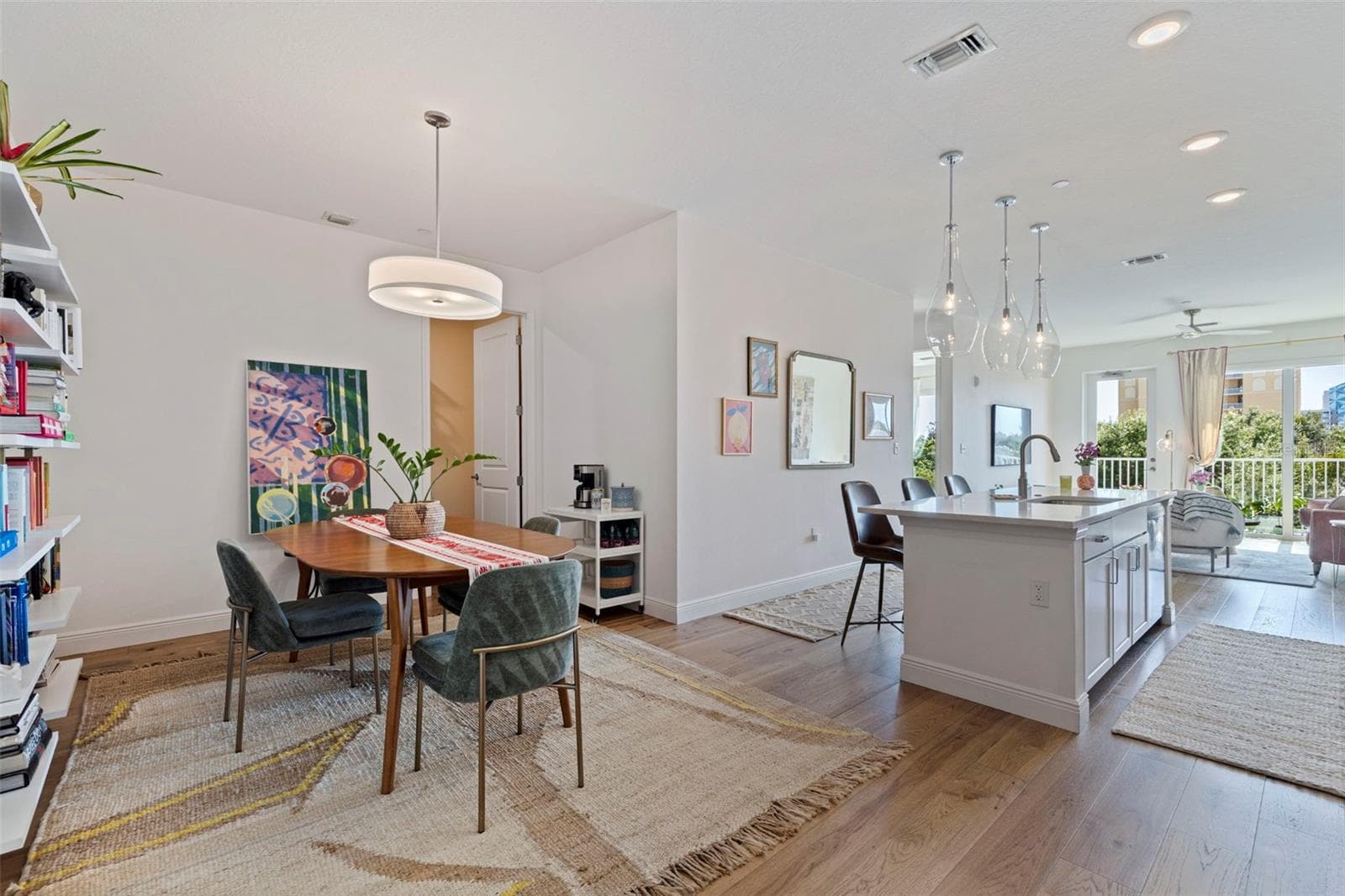644 3rd Ave S #403 photo 5
