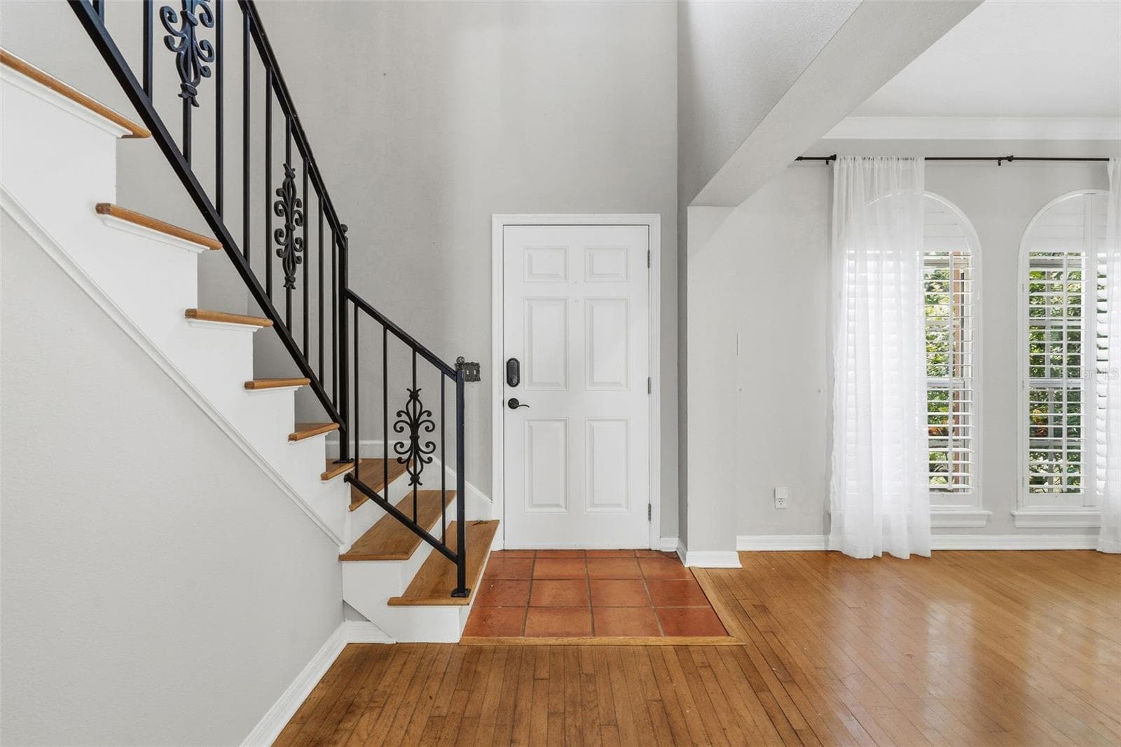 3710 W Leona St photo 4