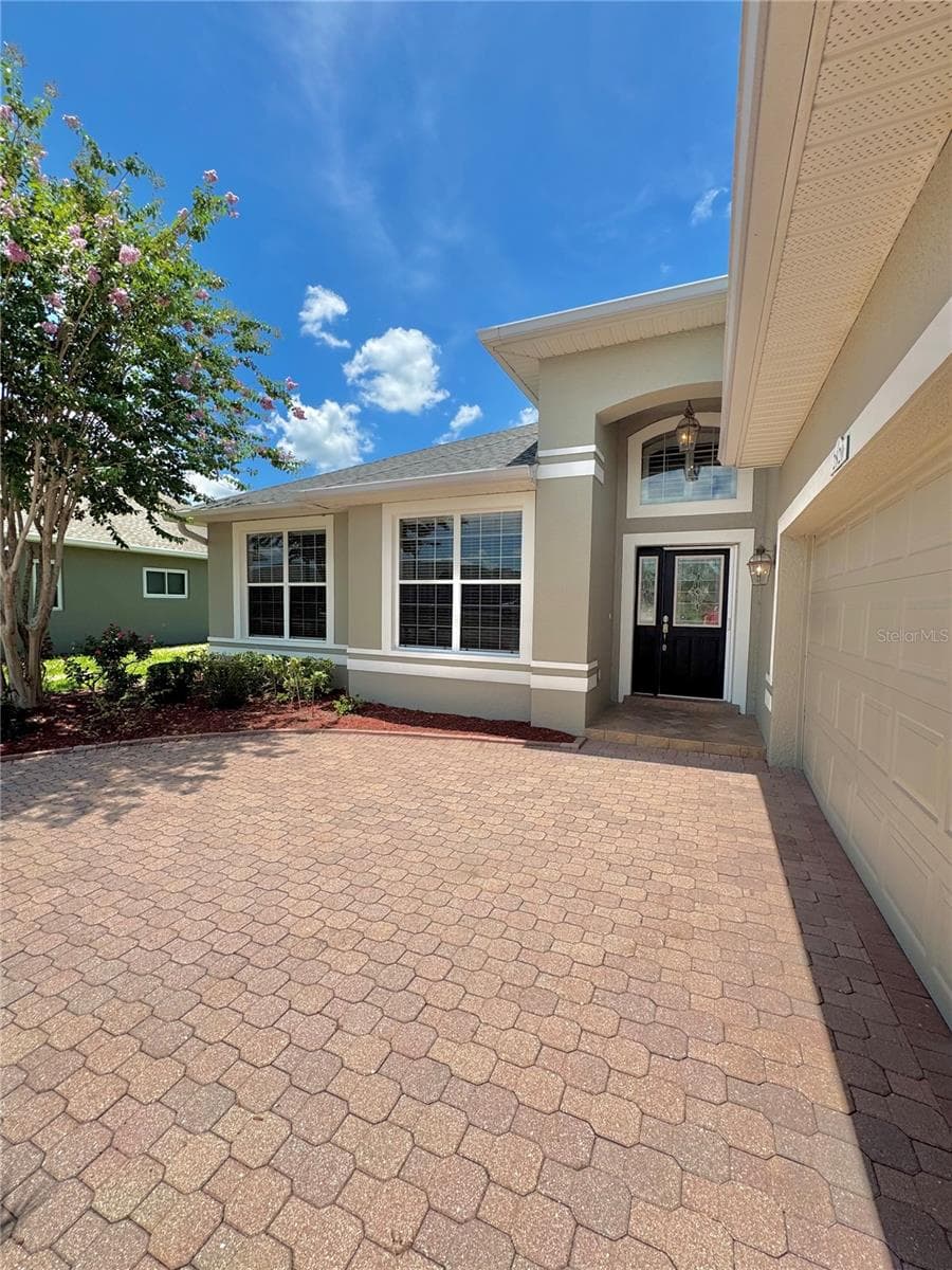 2820 Traditions Blvd S photo 5