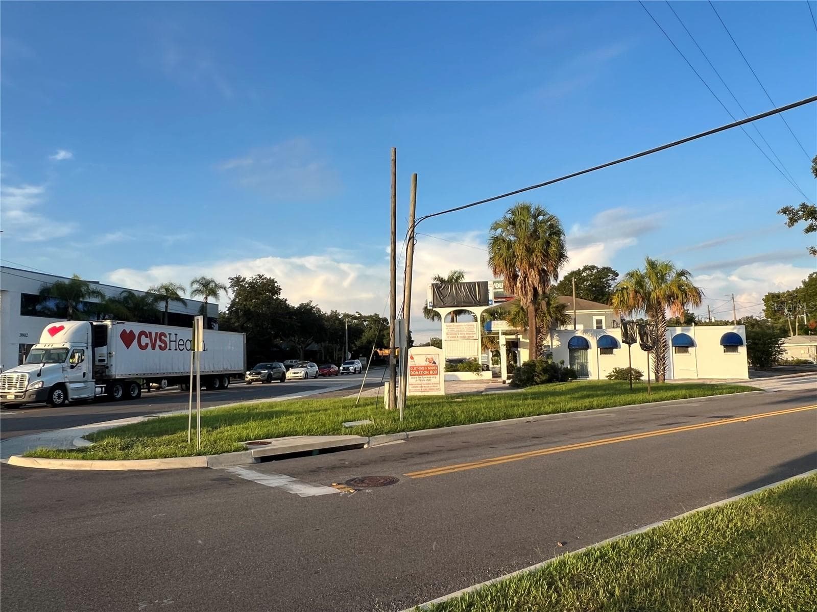 3901 Henderson Blvd photo 4